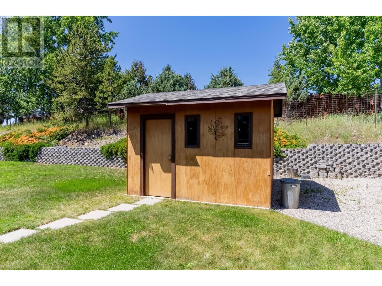 310 Cinnibar Crt, Logan Lake, British Columbia   - Photo 30 - 179811