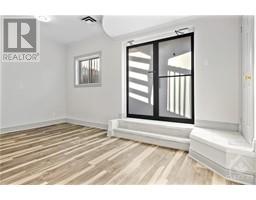 455/457 SOMERSET STREET W
