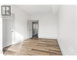 455/457 SOMERSET STREET W
