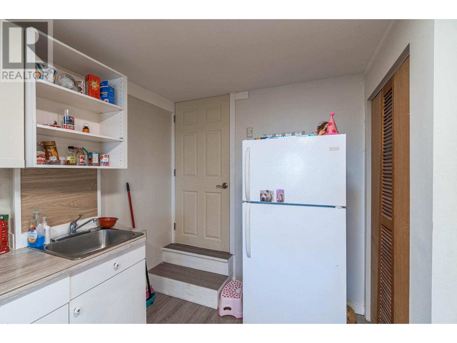 416 Waddington Drive, Kamloops, British Columbia   - Photo 16 - 179814