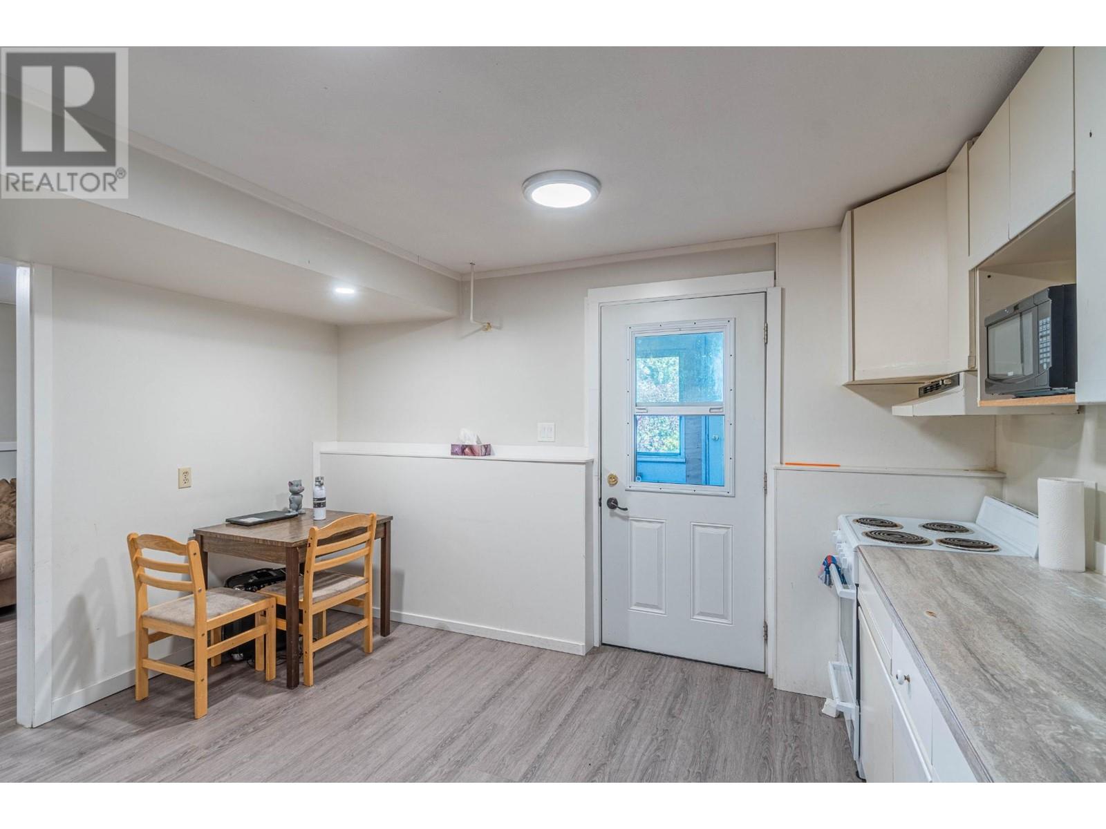 416 Waddington Drive, Kamloops, British Columbia   - Photo 17 - 179814