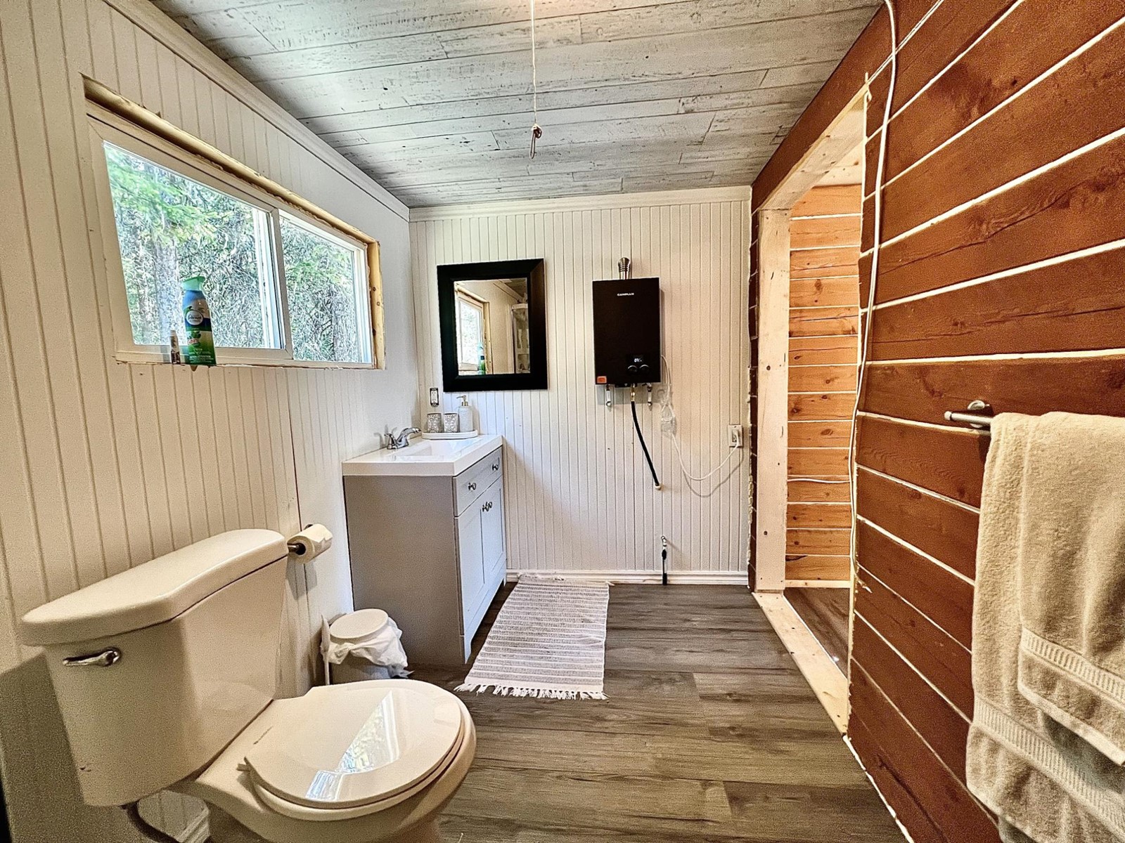 183 Calder Road, Edgewood, British Columbia  V0G 1J0 - Photo 9 - 2478315