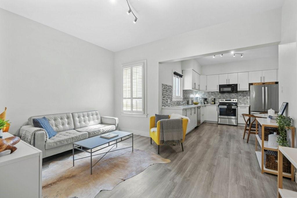 Image of property at 350 JOHN Street N