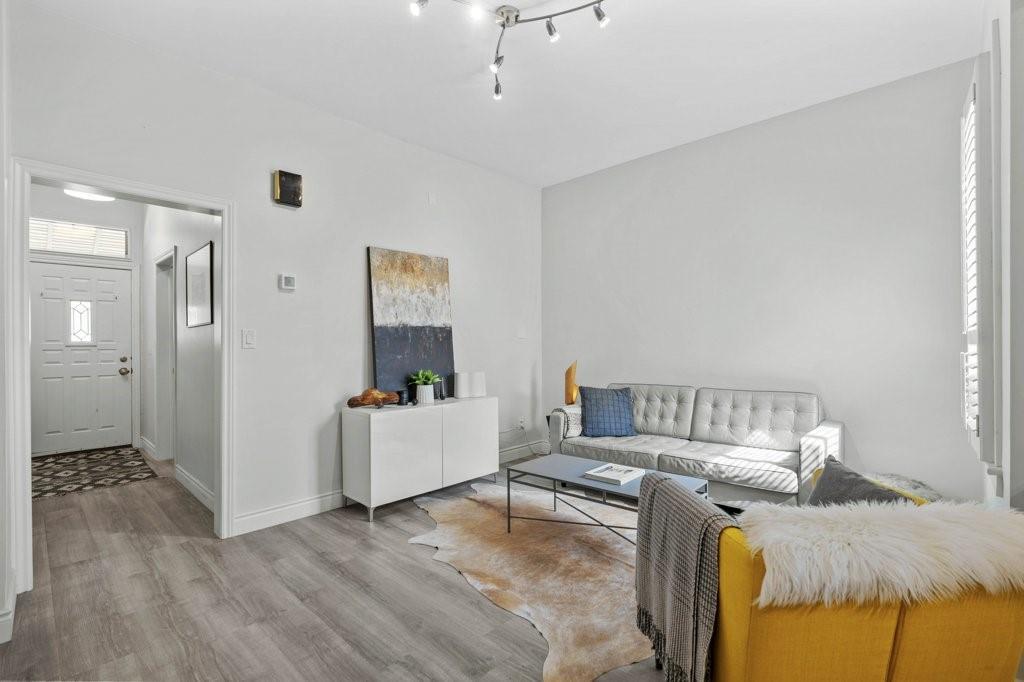 Image of property at 350 JOHN Street N