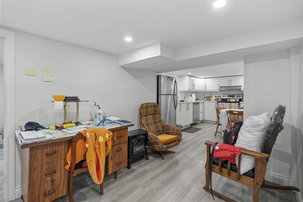 Image of property at 350 JOHN Street N