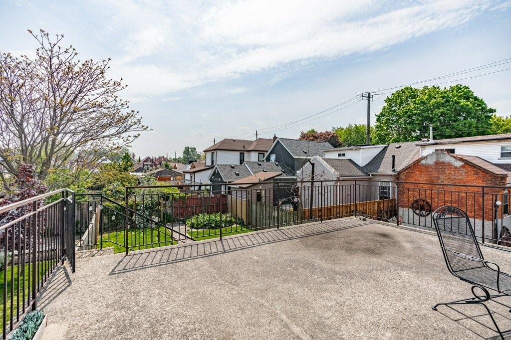 Image of property at 350 JOHN Street N