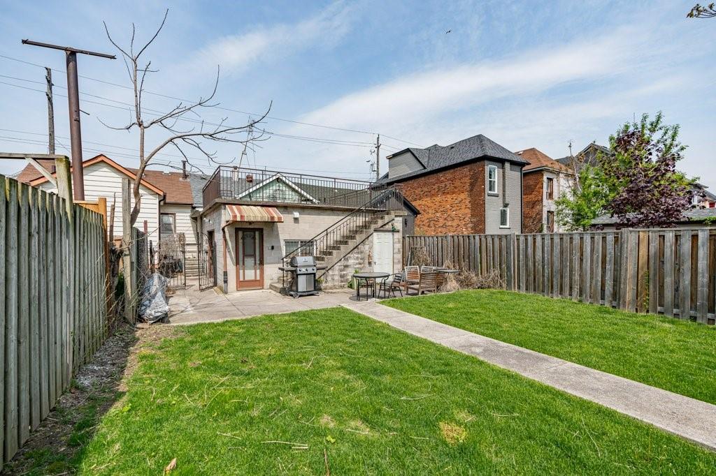 Image of property at 350 JOHN Street N