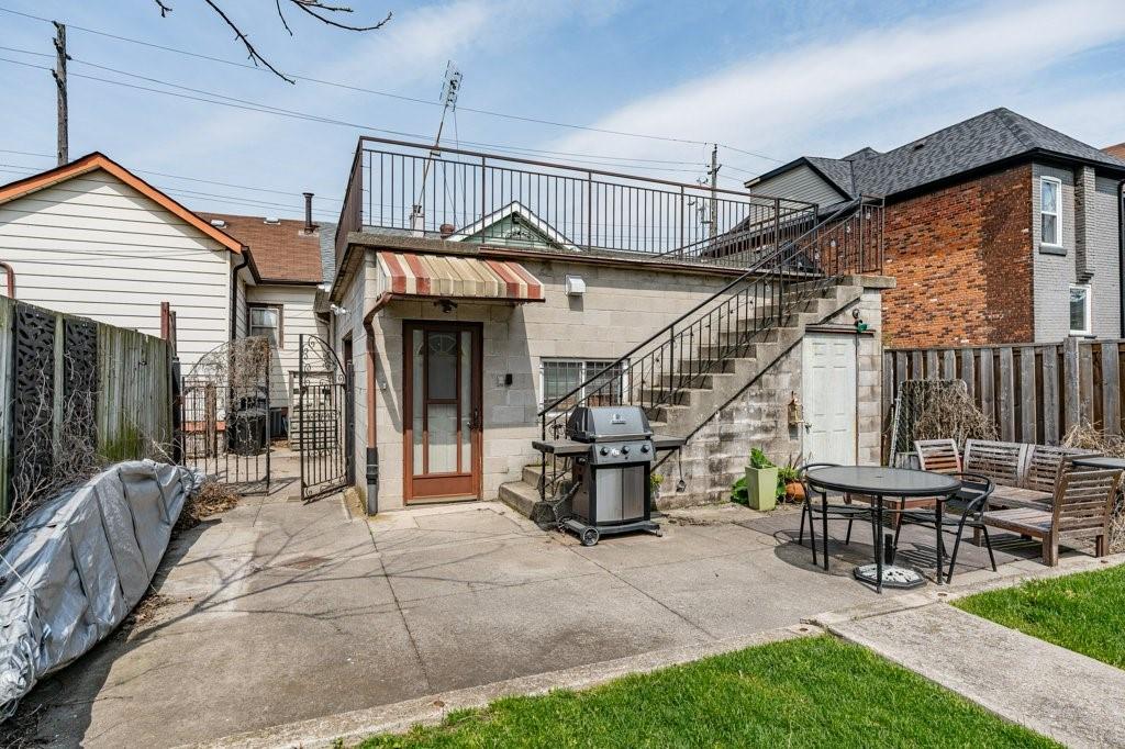 Image of property at 350 JOHN Street N