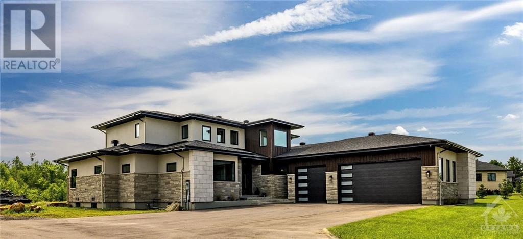 317 Hedley WayOttawa, Ontario  K2W 0E4 - Photo 2 - X9517528