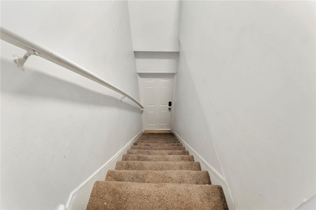 Image of property at 171 BALMORAL Avenue N