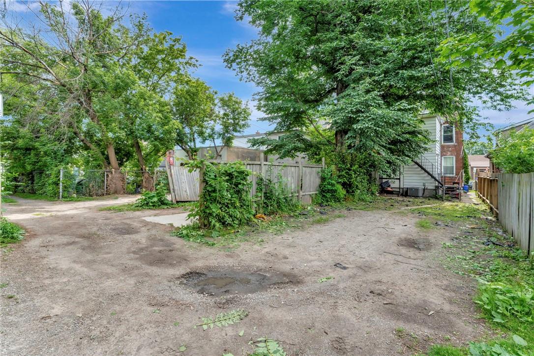 Image of property at 171 BALMORAL Avenue N