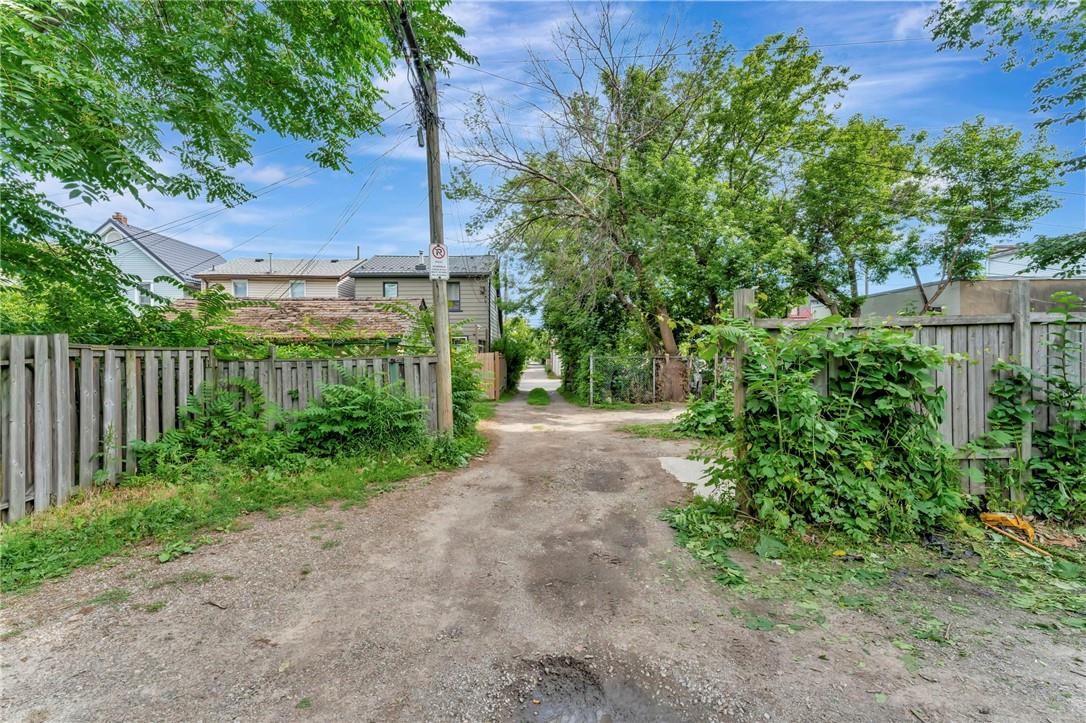 Image of property at 171 BALMORAL Avenue N