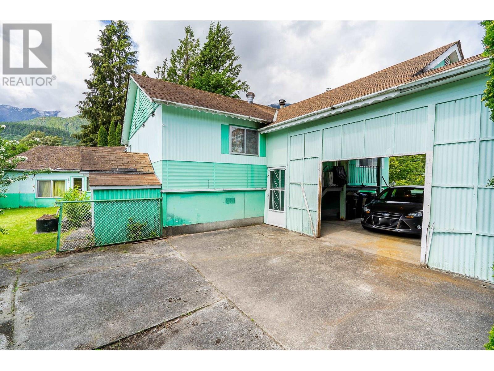 5 Bracken Parkway, Squamish, British Columbia  V0N 1H0 - Photo 30 - R2895317