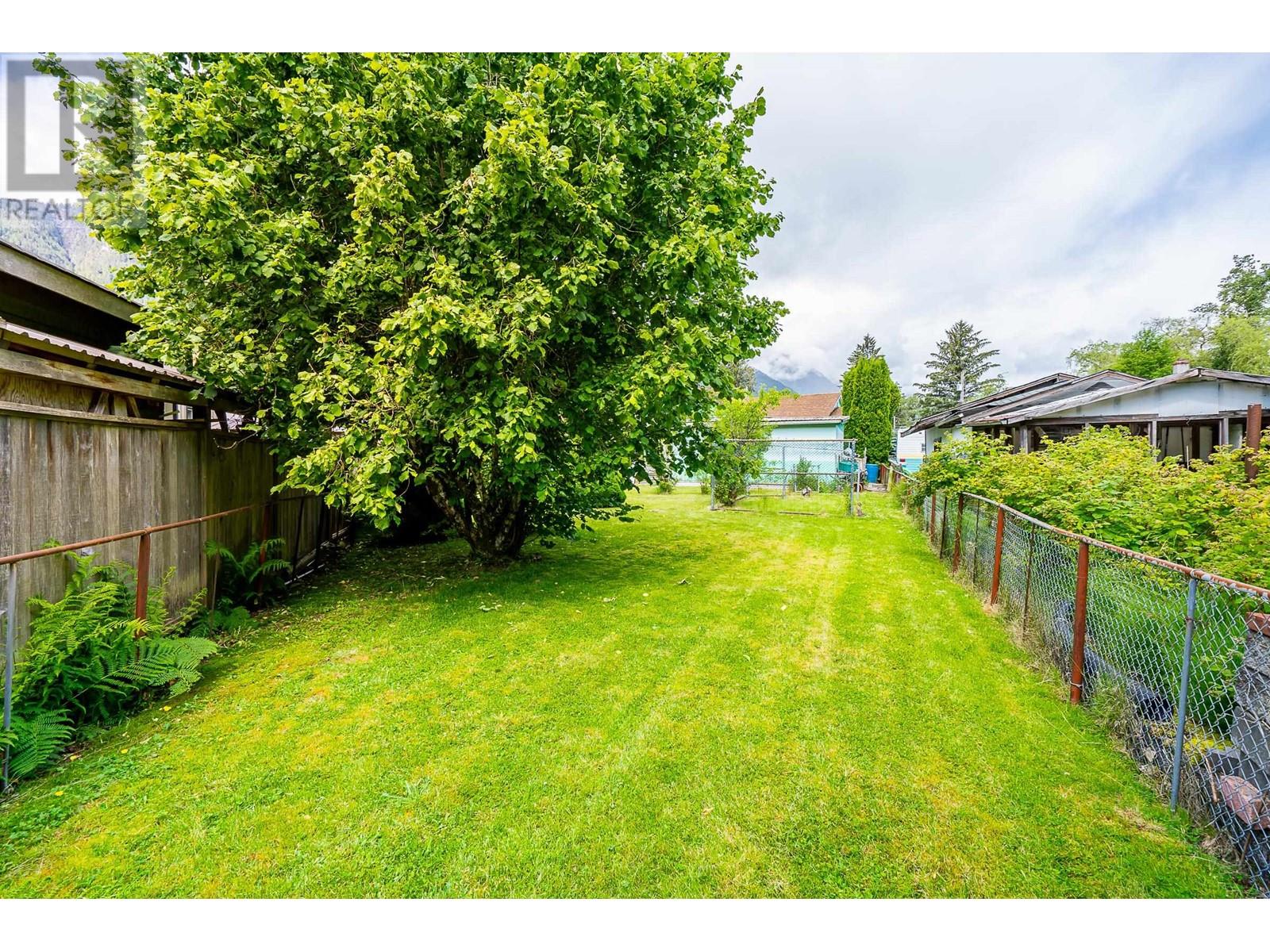 5 Bracken Parkway, Squamish, British Columbia  V0N 1H0 - Photo 26 - R2895317