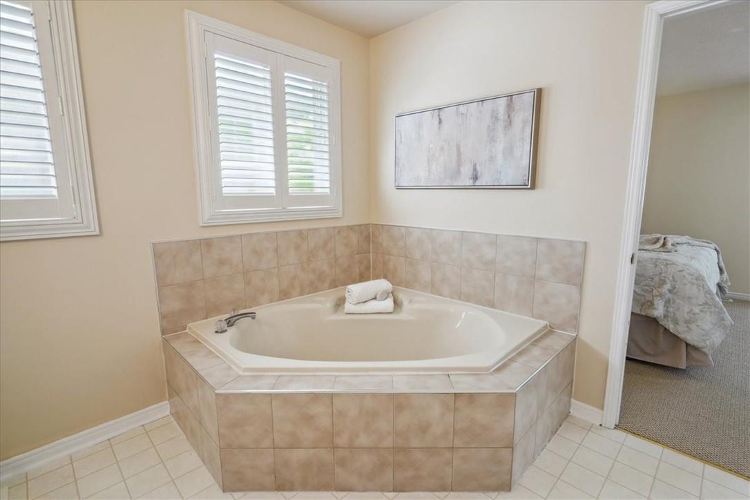 3 Thornton Trail, Hamilton, Ontario  L9H 6X9 - Photo 24 - H4197337