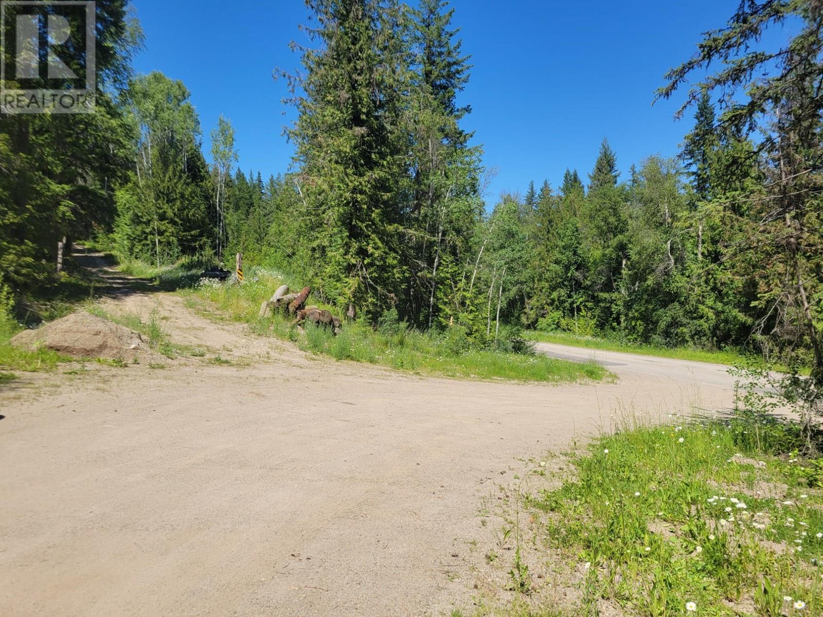 941 Chase Falkland Rd, Chase, British Columbia  V0E 1M0 - Photo 4 - 179821