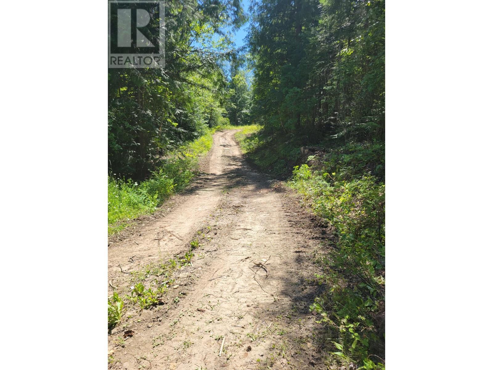 941 Chase Falkland Rd, Chase, British Columbia  V0E 1M0 - Photo 11 - 179821