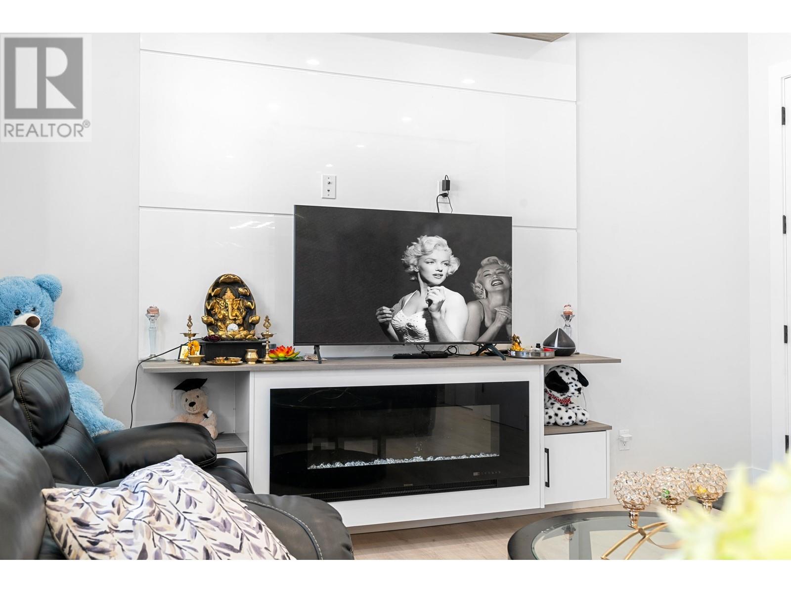 Listing Picture 6 of 34 : 465 E 57TH AVENUE, Vancouver / 溫哥華 - 魯藝地產 Yvonne Lu Group - MLS Medallion Club Member