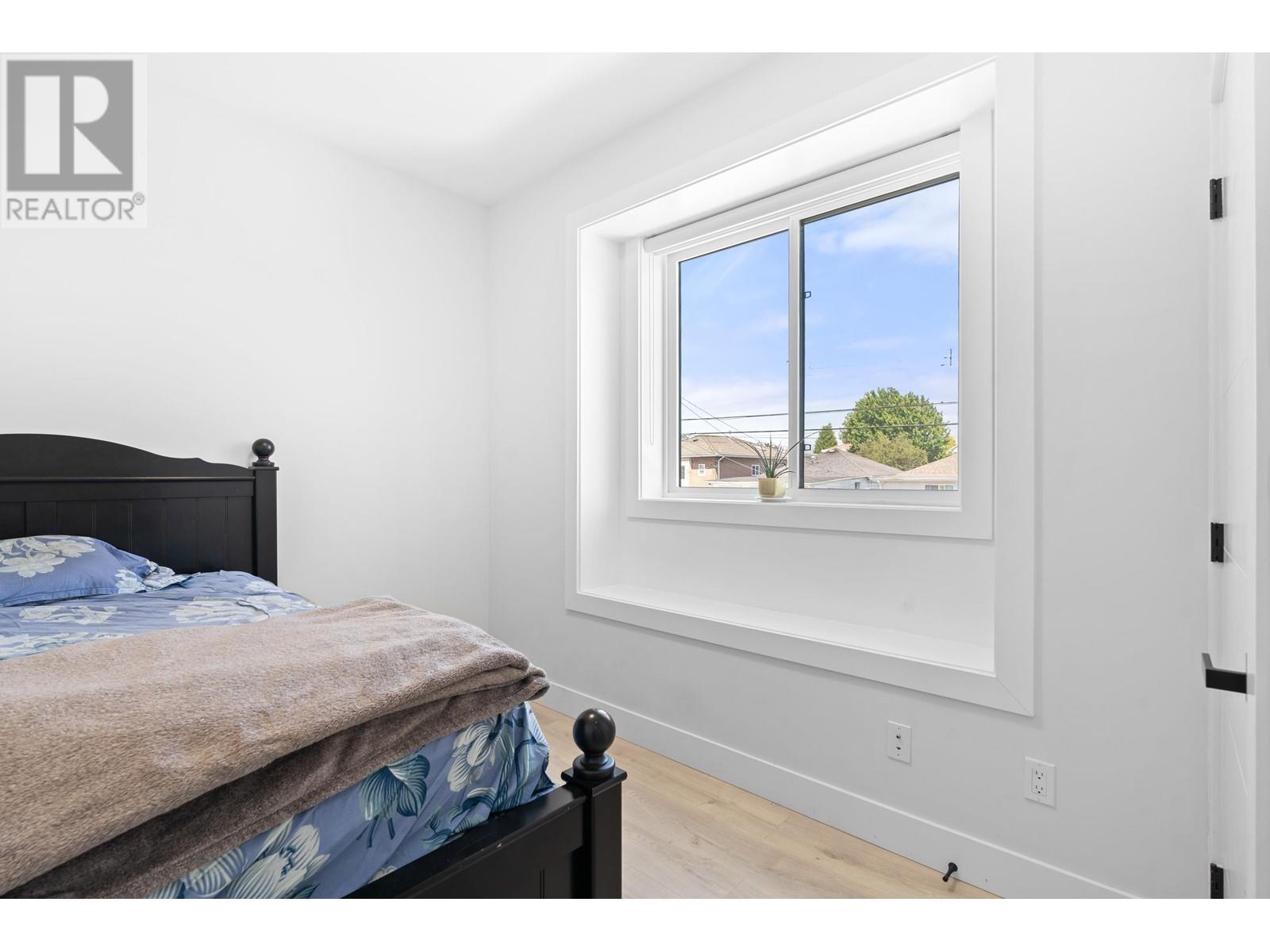 Listing Picture 19 of 34 : 465 E 57TH AVENUE, Vancouver / 溫哥華 - 魯藝地產 Yvonne Lu Group - MLS Medallion Club Member