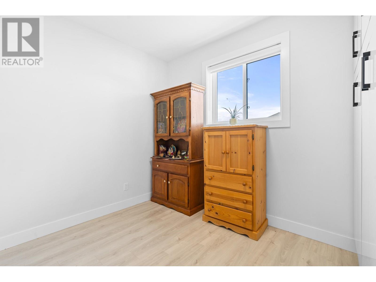 Listing Picture 25 of 34 : 465 E 57TH AVENUE, Vancouver / 溫哥華 - 魯藝地產 Yvonne Lu Group - MLS Medallion Club Member