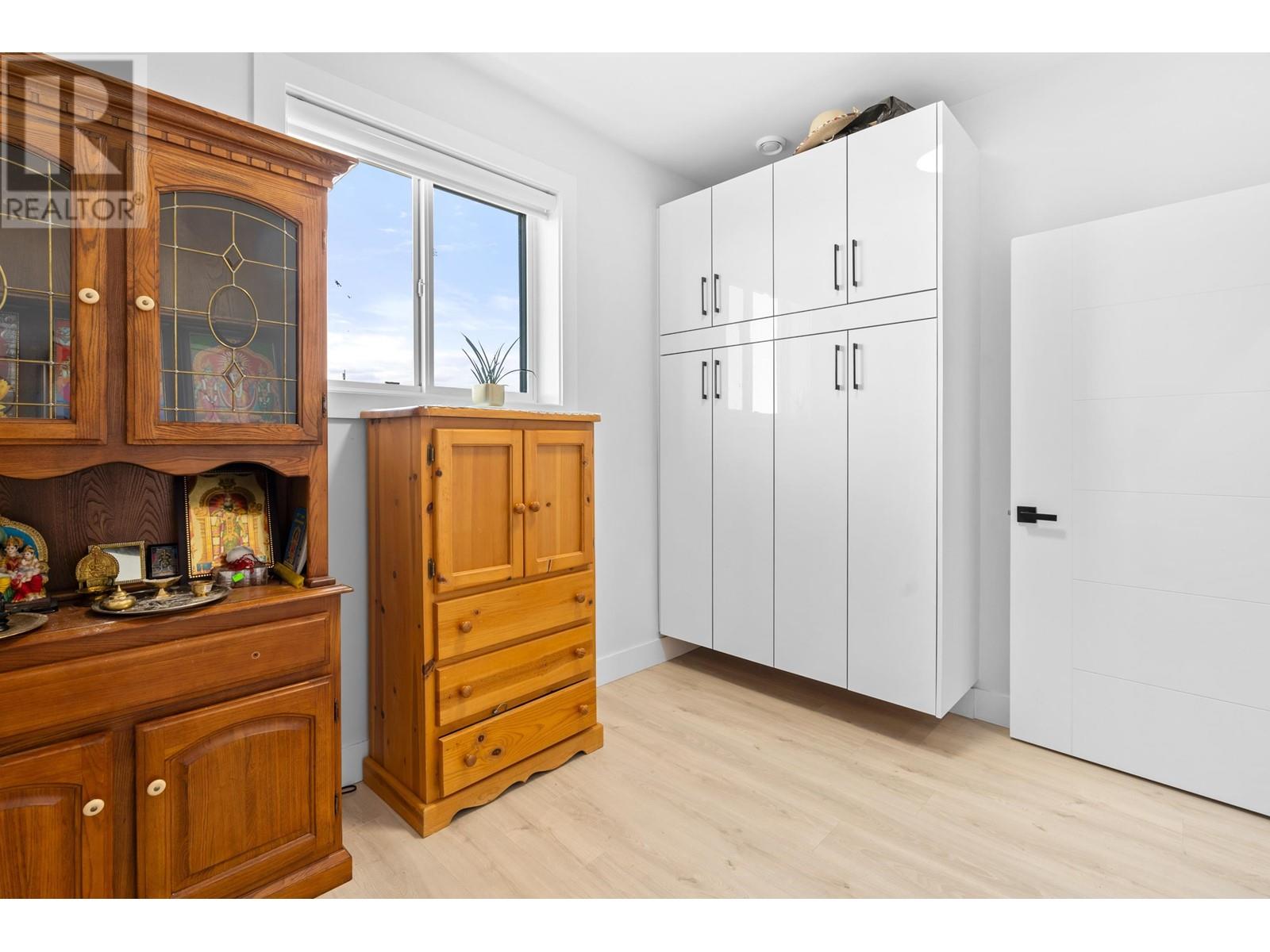 Listing Picture 26 of 34 : 465 E 57TH AVENUE, Vancouver / 溫哥華 - 魯藝地產 Yvonne Lu Group - MLS Medallion Club Member