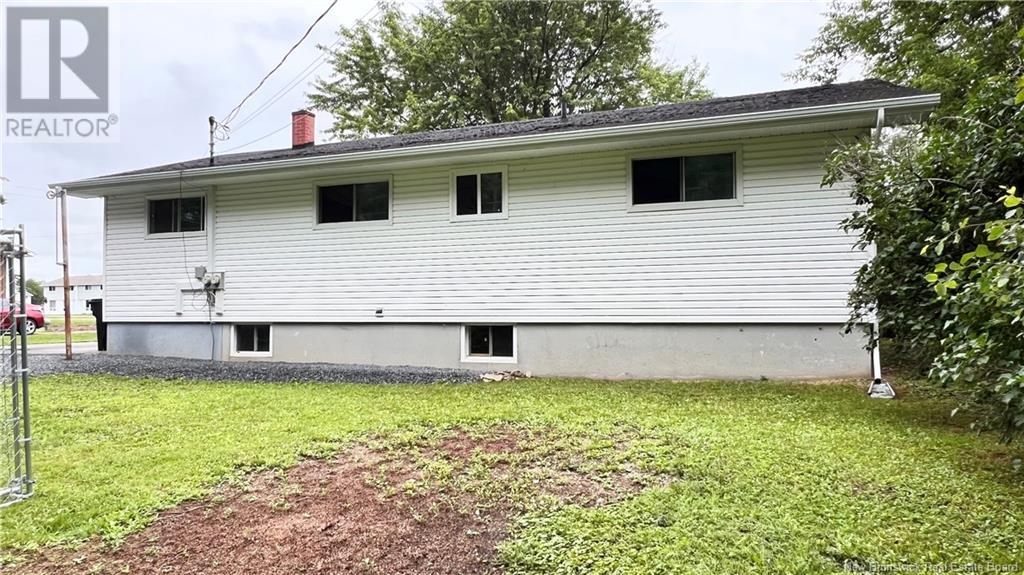 Property at 1235 Vanier image 4