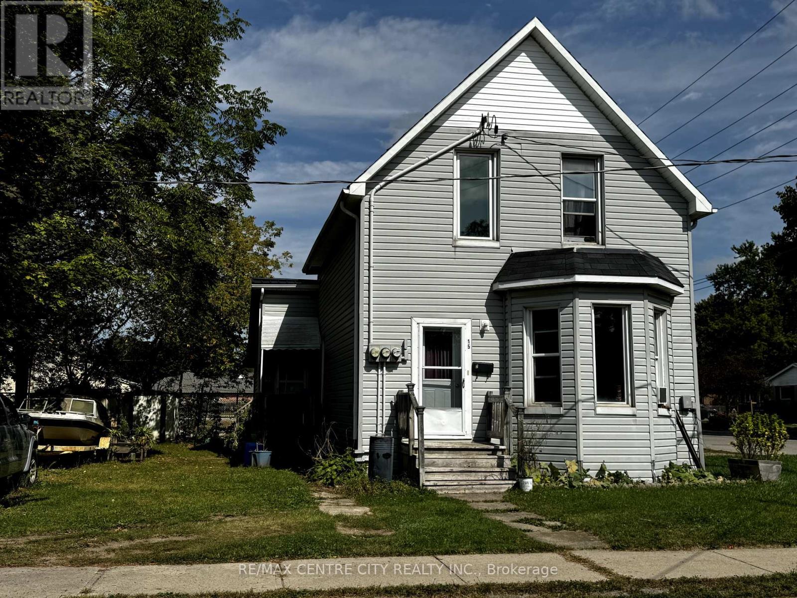 15 Chestnut Street E, Aylmer (Ay), Ontario  N5H 1E1 - Photo 1 - X9035428