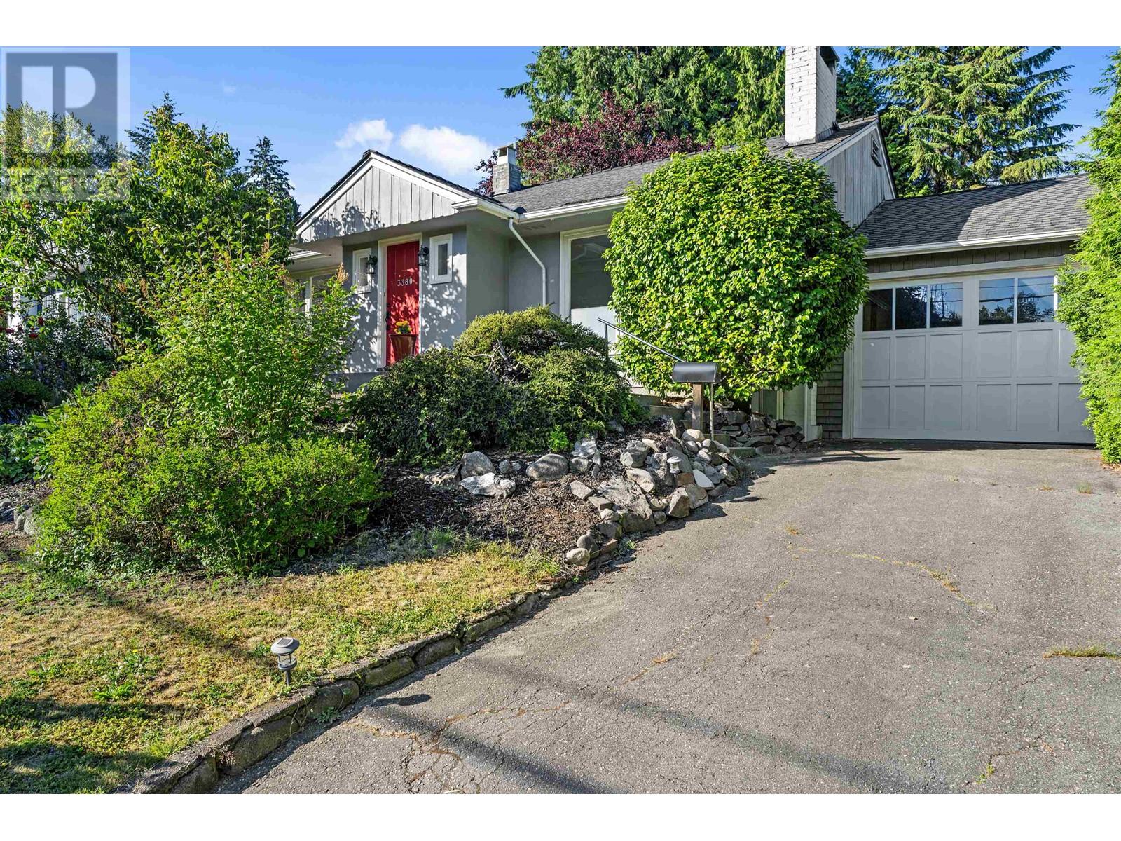 3380 Edgemont Boulevard, North Vancouver, British Columbia  V7R 2P3 - Photo 1 - R2899016