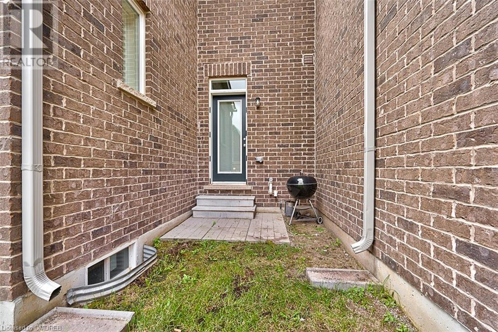 Image of property at 1475 PRATT Heights