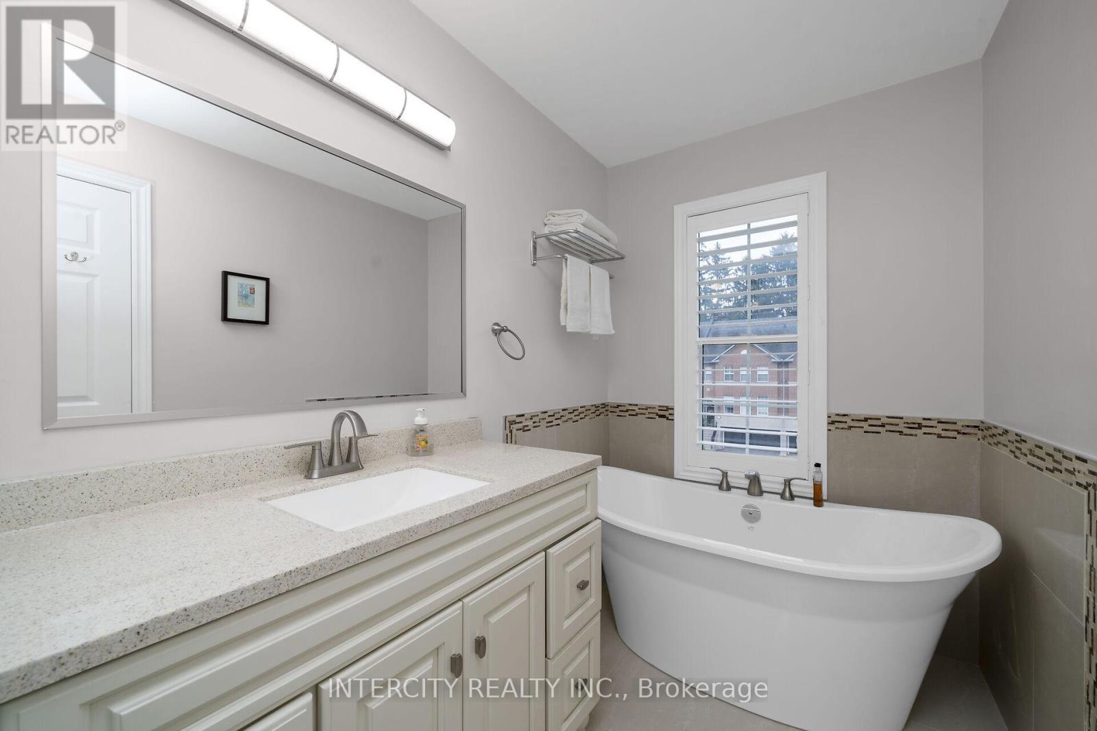 19 - 8038 Yonge Street, Vaughan (Uplands), Ontario  L4J 1W3 - Photo 25 - N9035625