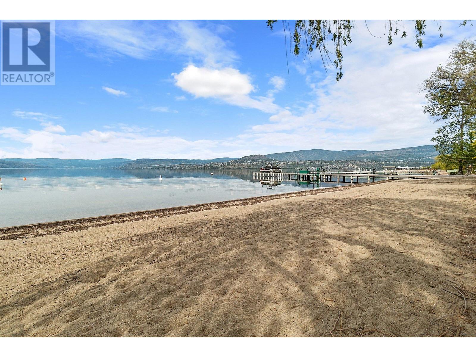 4004 Bluebird Road Unit# 402 Kelowna