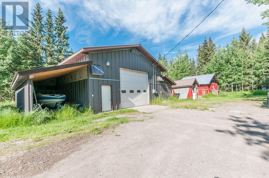 9625 Sackner Road, Vanderhoof, British Columbia  V0J 3A0 - Photo 6 - R2904607