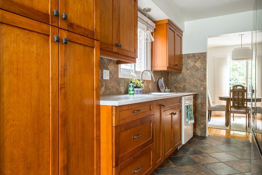 Image of property at 4 Knollwood Court