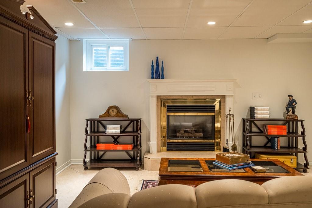 Image of property at 4 Knollwood Court