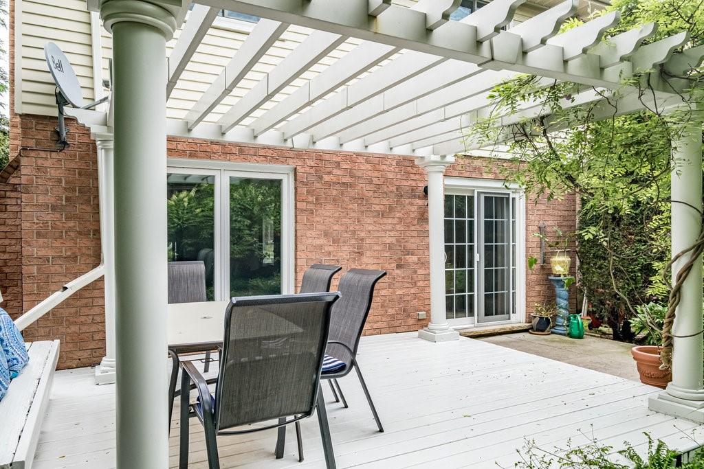 Image of property at 4 Knollwood Court