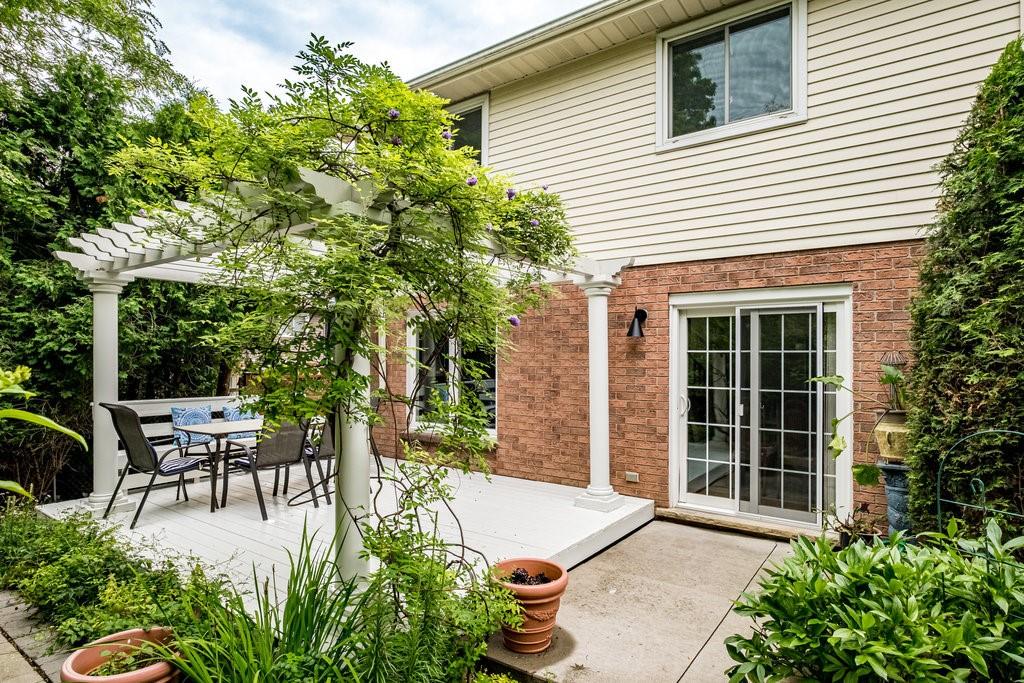 Image of property at 4 Knollwood Court