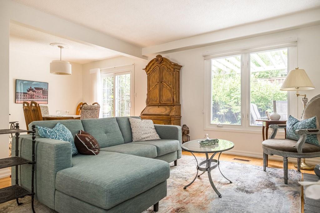 Image of property at 4 Knollwood Court