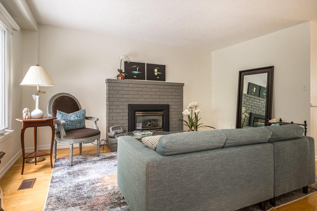 Image of property at 4 Knollwood Court