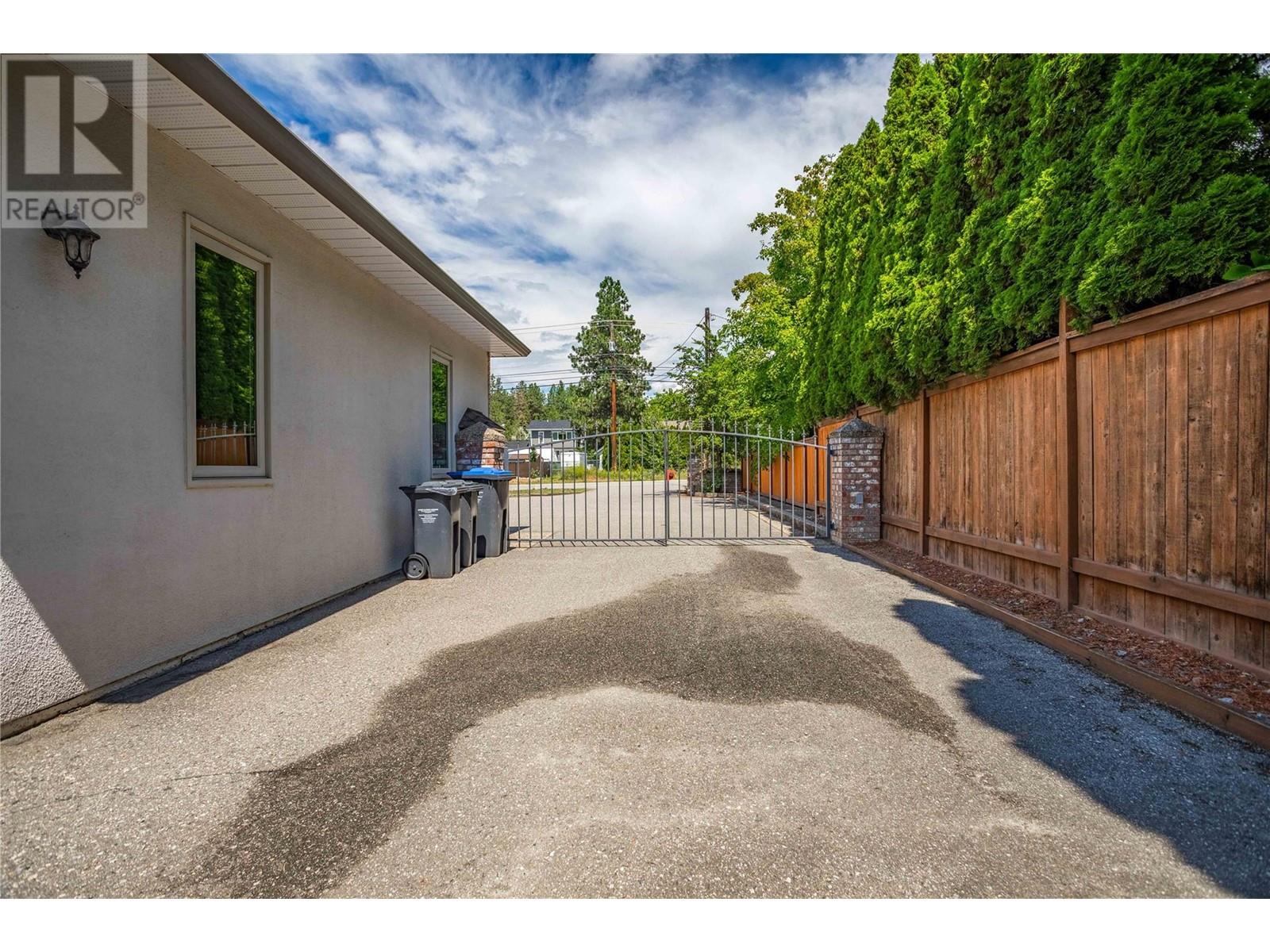 3761 McCulloch Road Kelowna