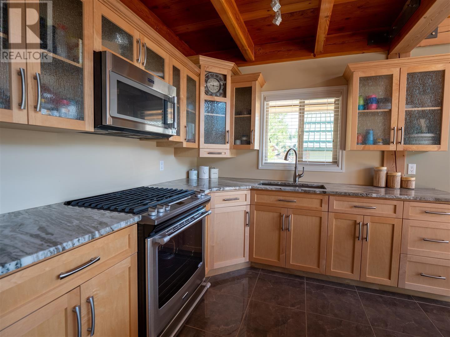 7540 Russel Fsr Creek Unit# 17, Barriere, British Columbia V0E 0A9 - Photo 7 - 179840