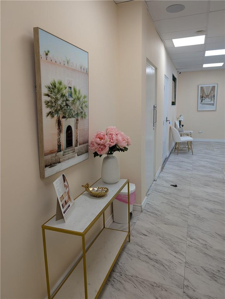 360 Queenston Road, Hamilton, Ontario  L8K 1H9 - Photo 3 - H4198527