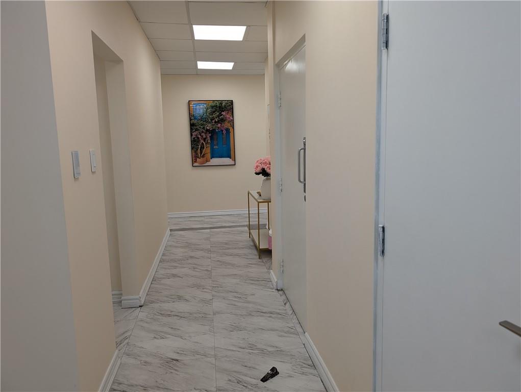 360 Queenston Road, Hamilton, Ontario  L8K 1H9 - Photo 4 - H4198527