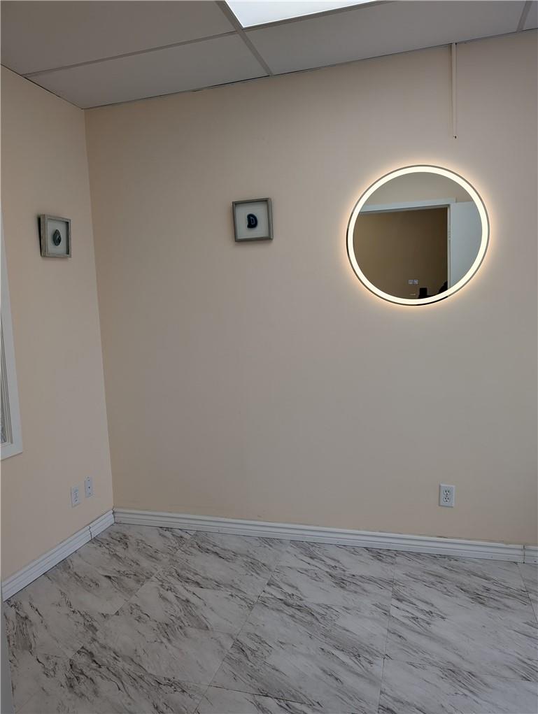 360 Queenston Road, Hamilton, Ontario  L8K 1H9 - Photo 6 - H4198527