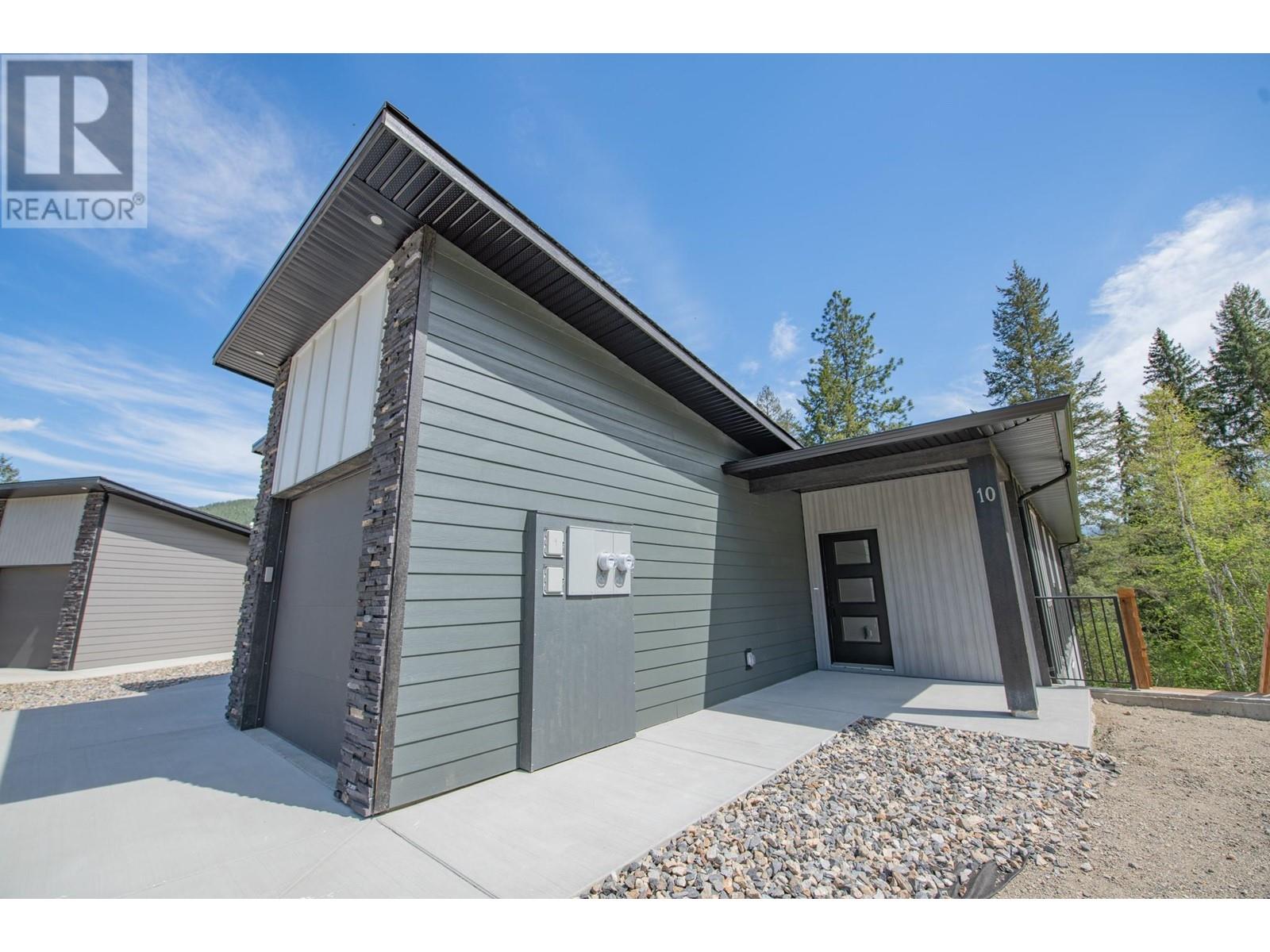 2508 Shuswap Avenue Unit# 10 Lumby