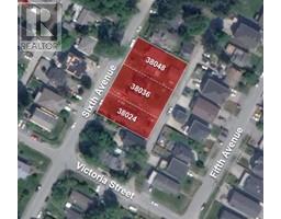 38024 SIXTH AVENUE, Squamish, British Columbia