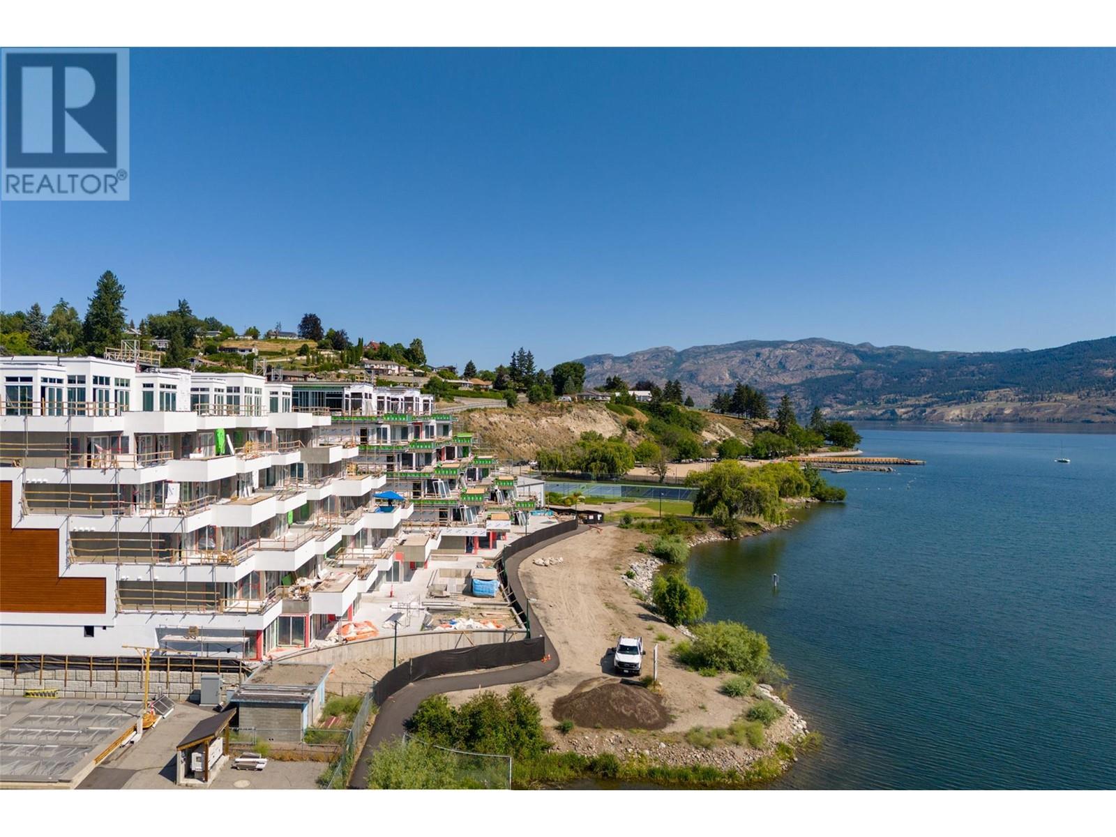 13415 Lakeshore Drive S Unit# PH2 Summerland