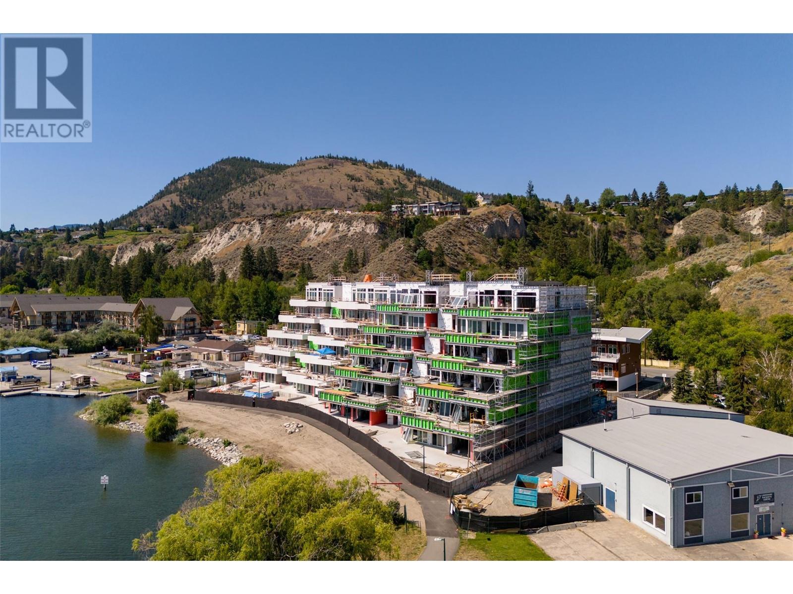 13415 Lakeshore Drive S Unit# PH2 Summerland