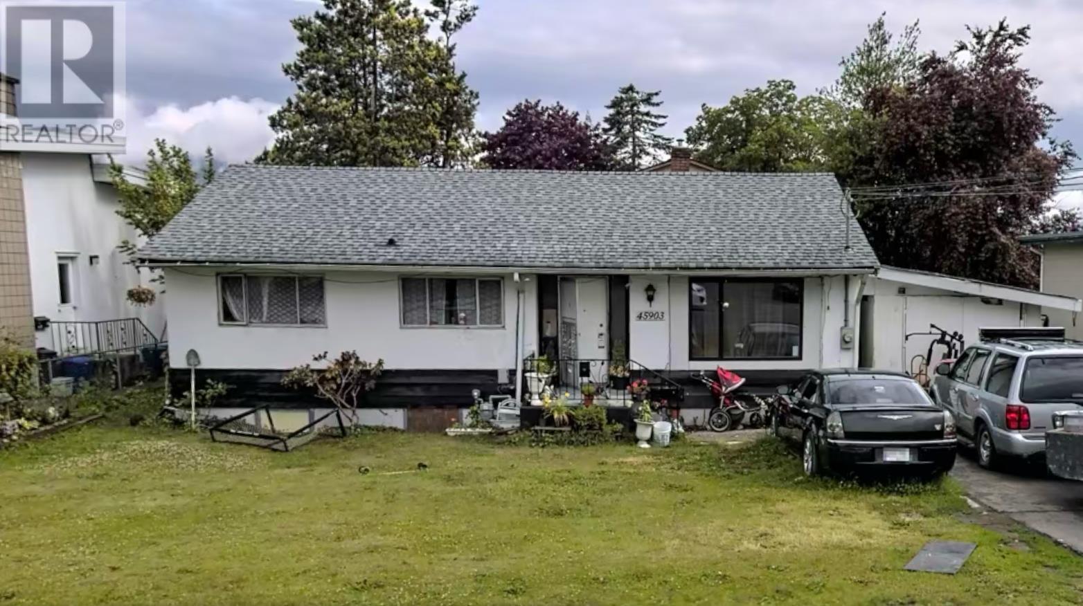 45903 Lewis Avenue, Chilliwack, British Columbia  V2P 3C3 - Photo 1 - R2904530
