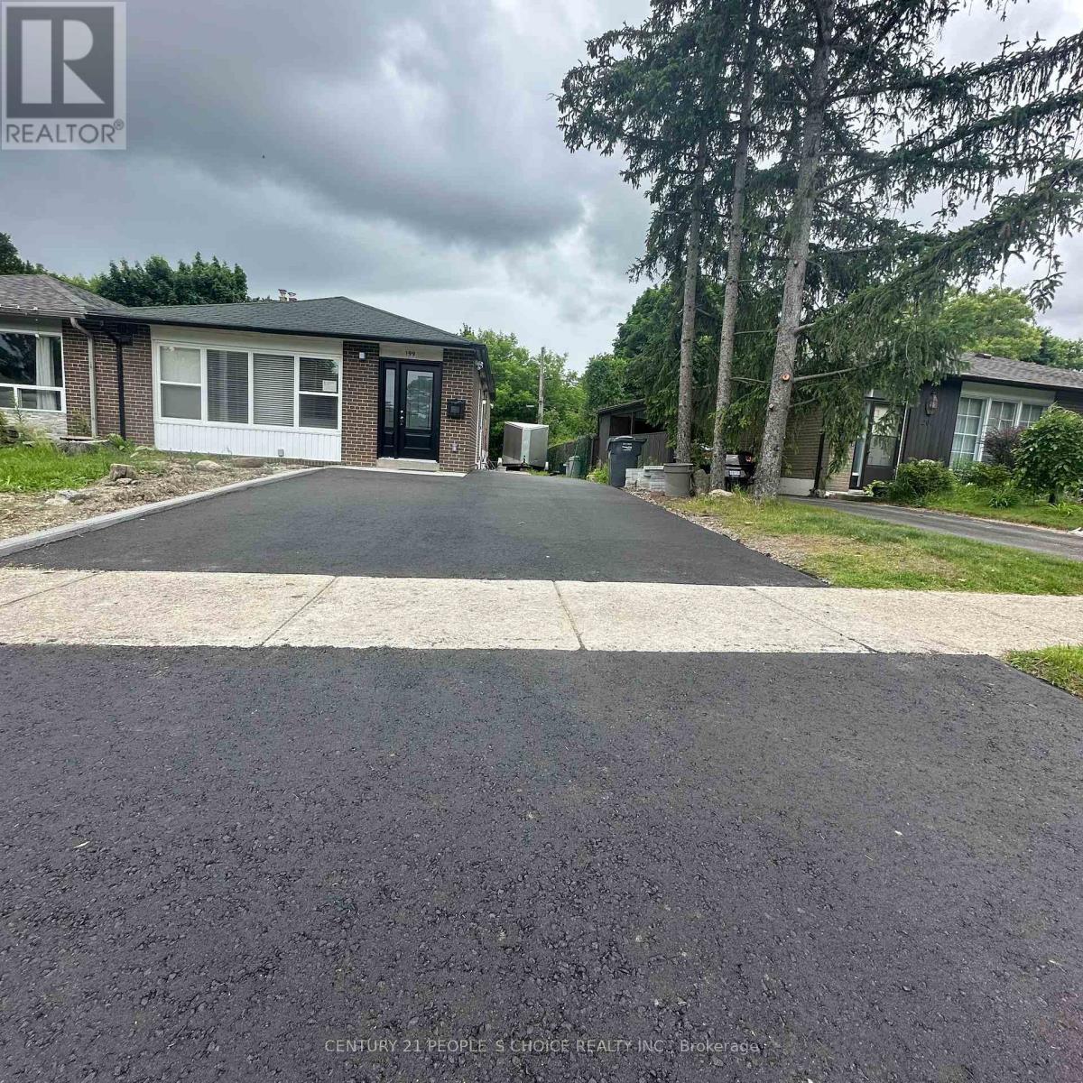 Unit 1 - 199 Avondale Boulevard, Brampton (Avondale), Ontario  L6T 1J1 - Photo 1 - W9036748