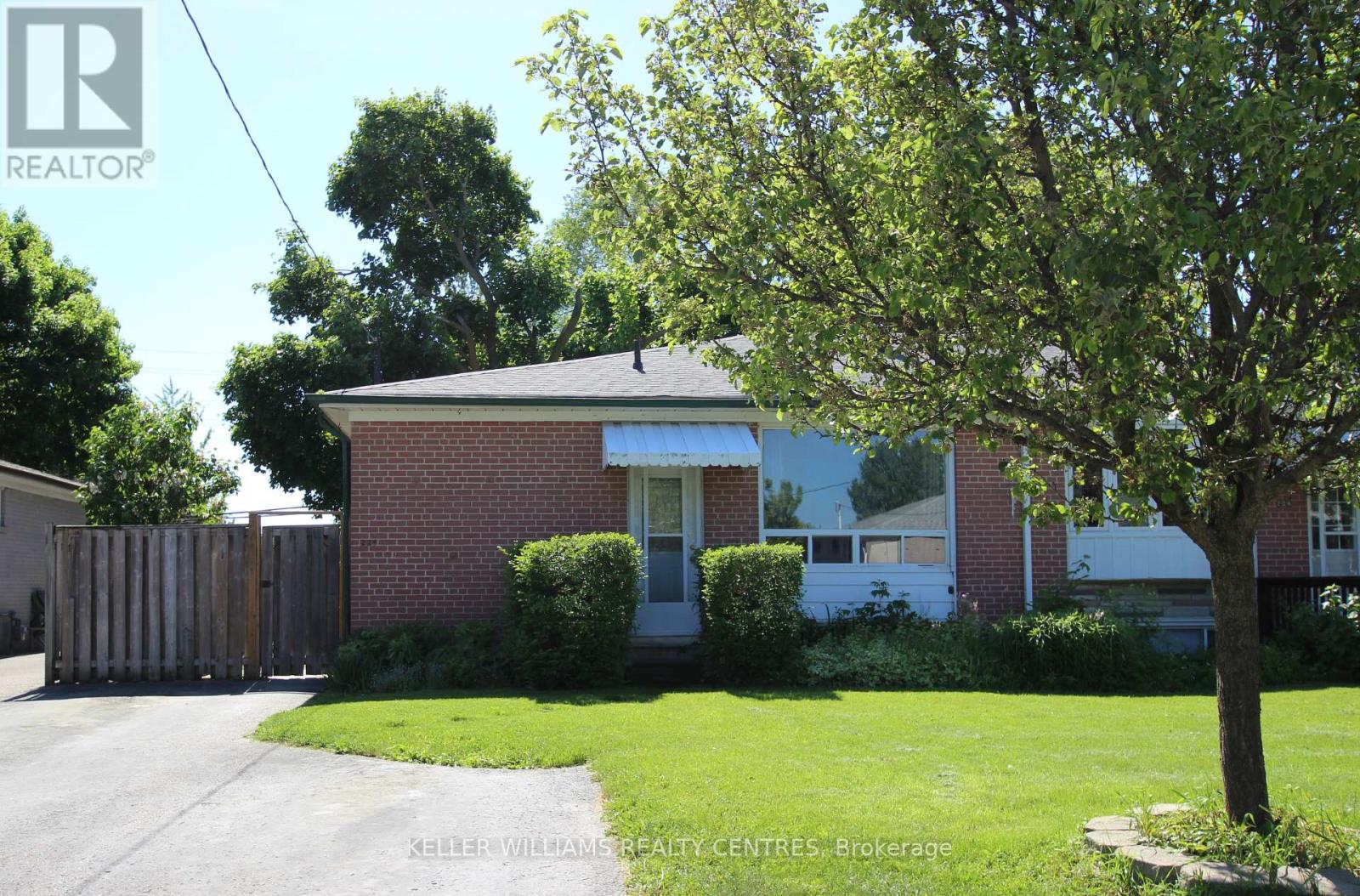 224 AXMINSTER DRIVE, richmond hill (crosby), Ontario